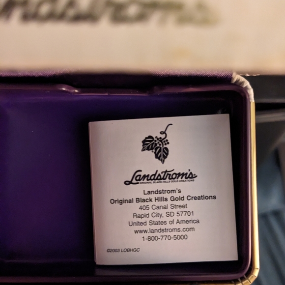 Ear rings - Picture 2 of 2